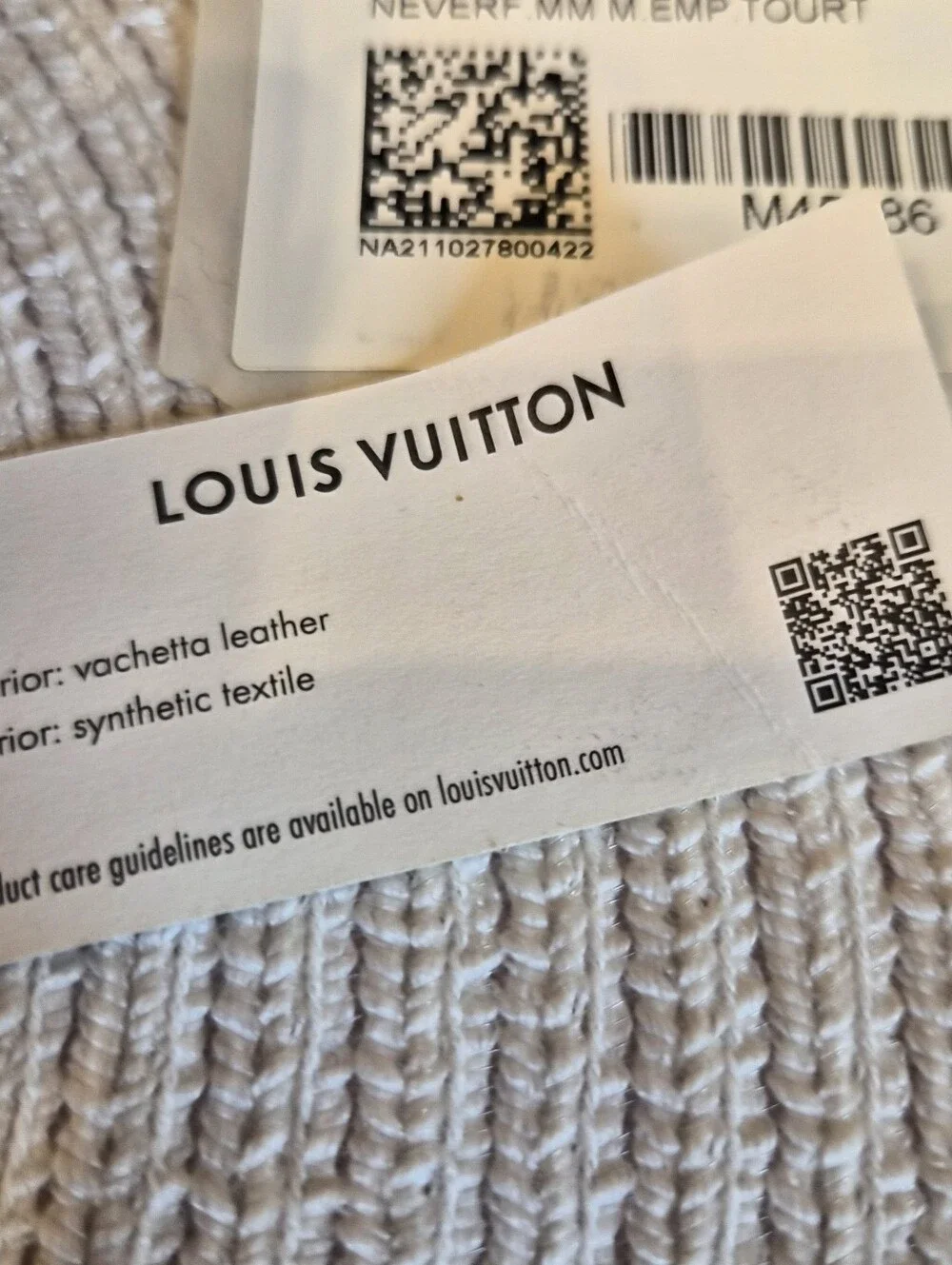 Louis Vuitton Neverfull MM Empreinte Turtle Dove Microchipped